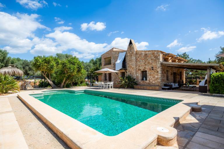Villa "Can Rosillo" with Wi-Fi, Garden, Treehouse, Terraces & Pool — photo 4