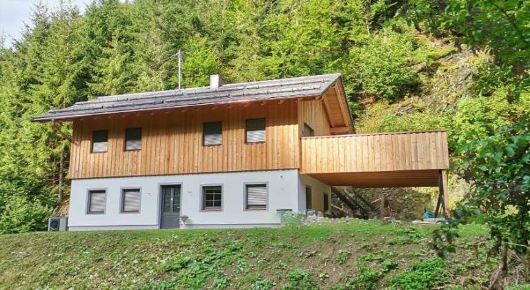 Holiday apartment with jacuzzi in Villach
