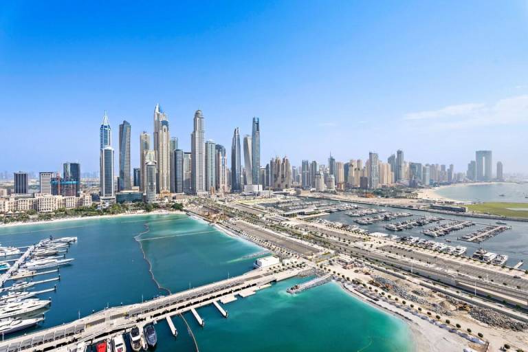 Silkhaus 2BDR in Marina Vista Sea & City Views in Abu Dhabi