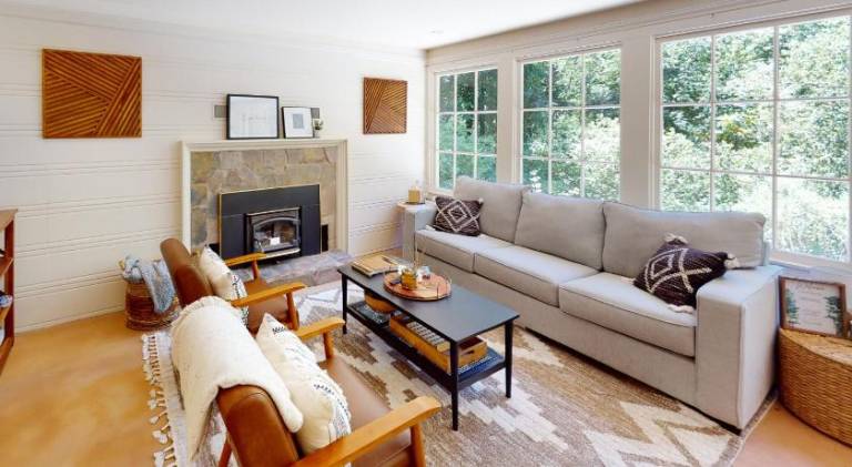 Vacation home with hot tub in Sonoma, CA