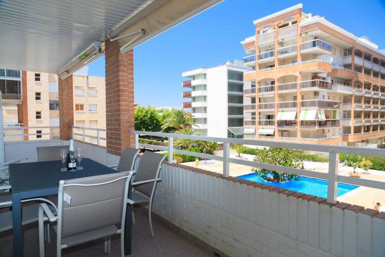 Bonito Apartamento 1ª Línea · Parking · AA/CC · Piscina · CENTER I — photo 3