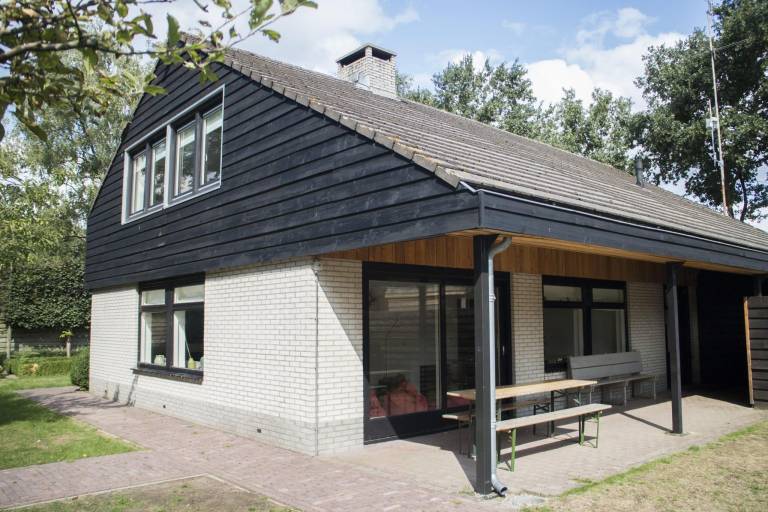 Nice house with yard & terrace | Pet-friendly in Otterlo