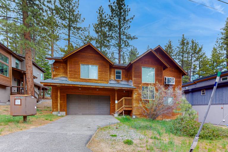 3,832 South Lake Tahoe B'n'Bs & Vacation Rentals From $109 | HomeToGo