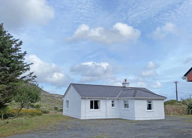 Beautiful cottage with garden | Pets are welcome in Galway