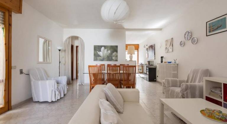 Rental apartment with 3 rooms for 8 persons — photo 2