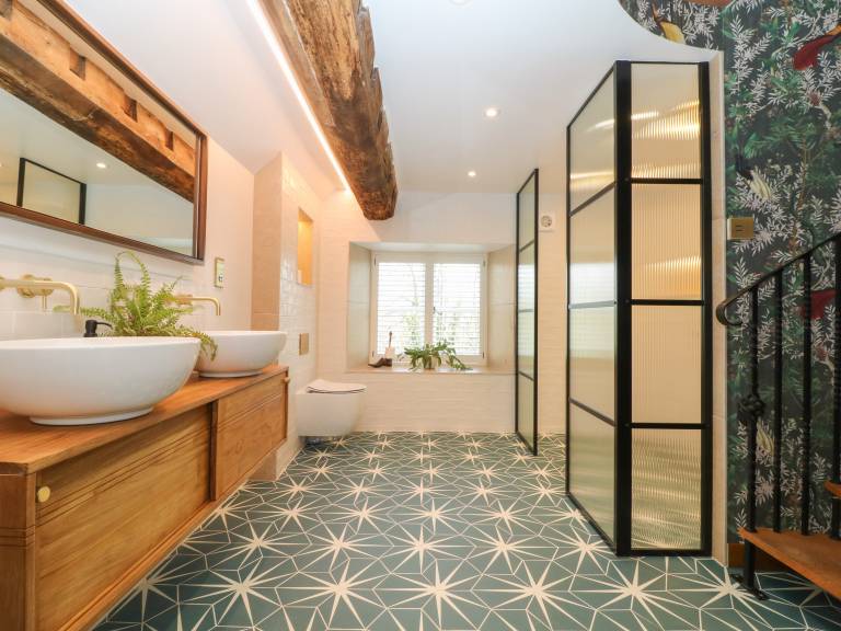 Child-friendly cottage with pool, patio & sauna | Pets allowed — photo 2