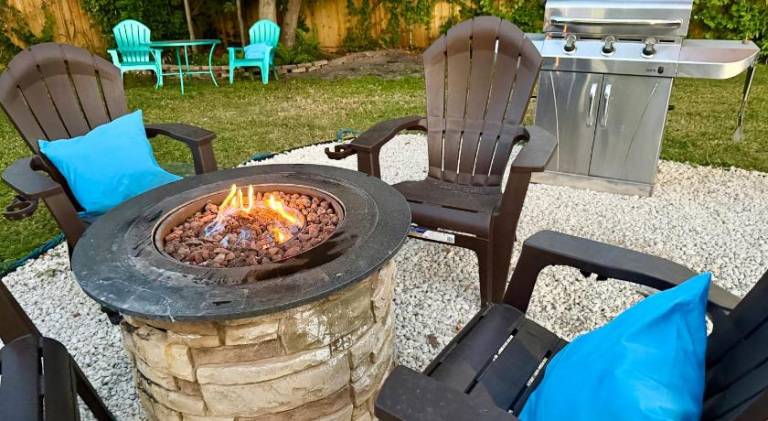Escape near to Siesta Key with Hot Tub, BBQ, and Fire pit — photo 5