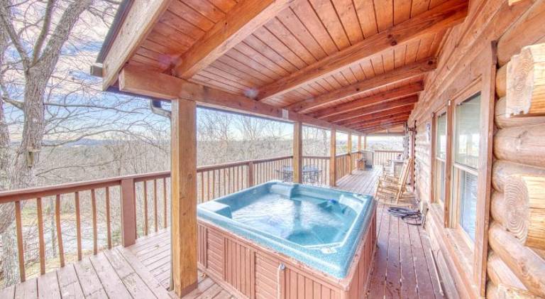 Beautiful house with pool & hot tub | Pets are welcome — photo 3