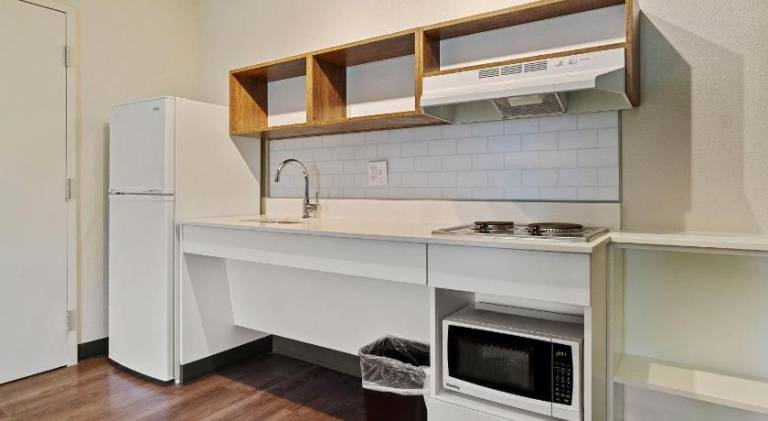 Extended Stay America Suites - San Francisco - San Mateo - SFO — photo 3