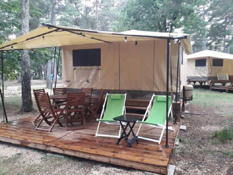 Tente Pernes-les-Fontaines