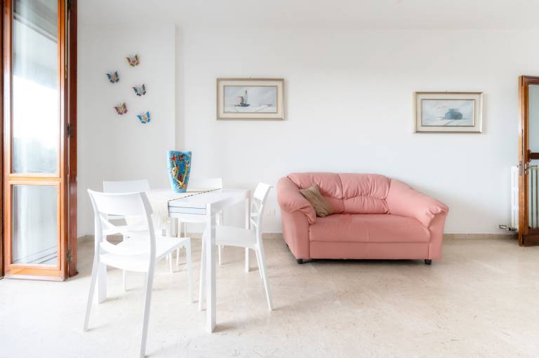 Holiday apartment with fast internet & terrace | Sea view | Close to the beach | Pet-friendly — photo 4