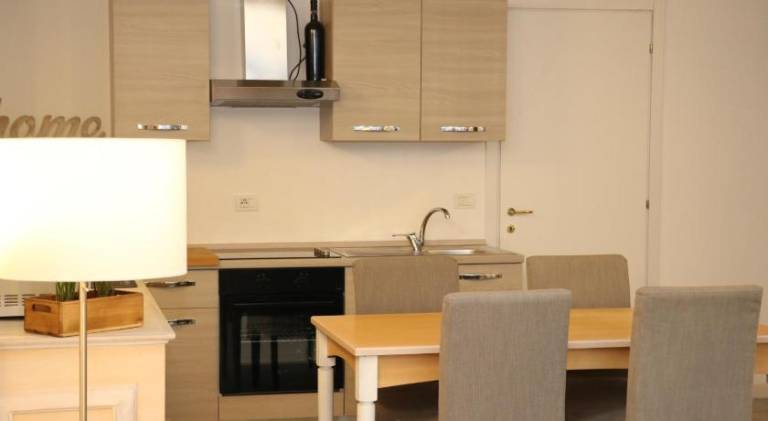 Big rental apartment | Next to Como Cathedral | Perfect for remote work | Dogs allowed — photo 4