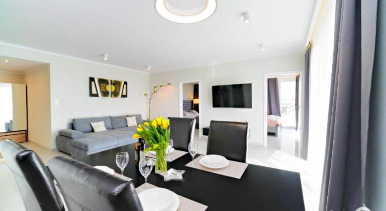 Serviced apartment with jacuzzi, pool & sauna — photo 4