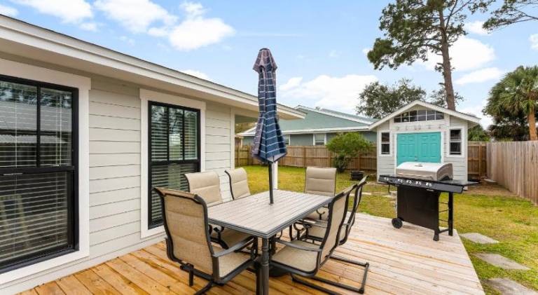 Vacation home with BBQ & garden | Next to the beach | Pets allowed in Panama City
