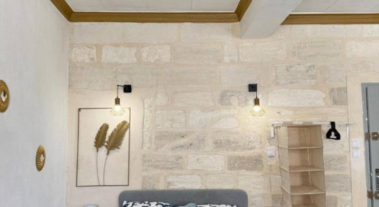 Apartment | Near Popes' Palace — photo 2