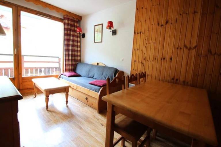 Apartment with pool — photo 2
