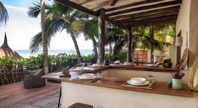 CASA CAT BA Beachfront Boutique Hotel — photo 5