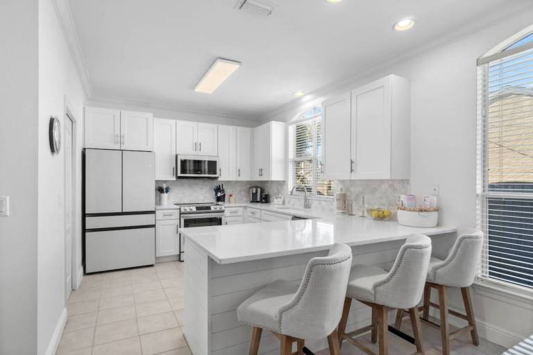 Vacation home with barbecue & pool | Sea view — photo 4