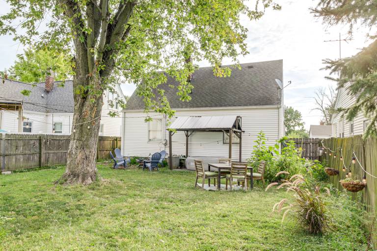 2 Blocks to Main St: Walkable Beech Grove Home! — photo 2
