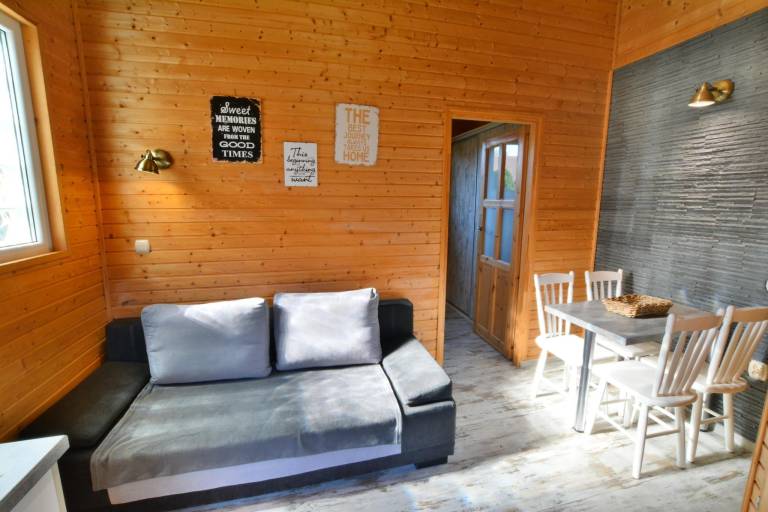 Family-friendly beautiful vacation home with yard, patio & barbeque | Pets allowed — photo 2