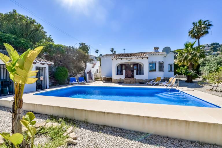 Villa with BBQ, private pool & terrace — photo 2