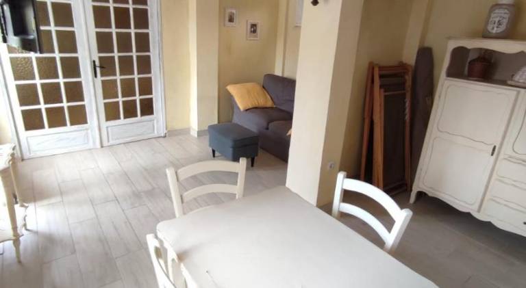 Apartment with 1 room for 4 persons — photo 2