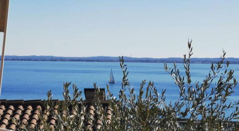 Villa with pool & hot tub | Pets are welcome in Sirmione