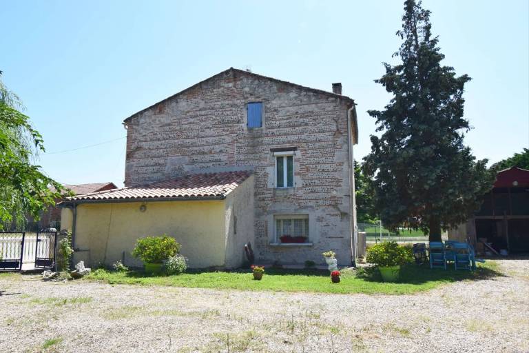 Villa Saint-Pierre-de-Clairac