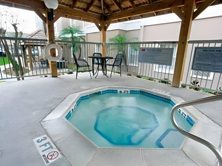 Drury Inn & Suites McAllen — photo 3