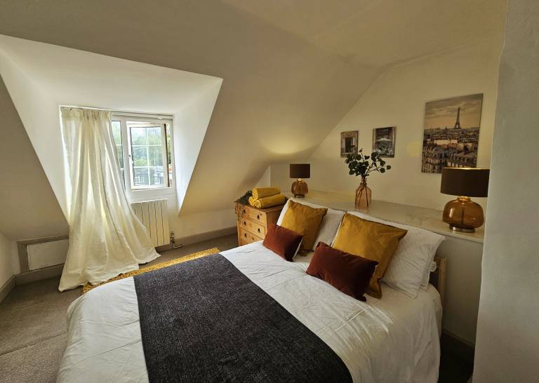 Cottage  Bromley