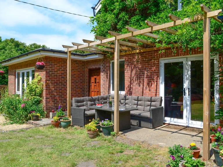 Cottage with grill & garden | River view — photo 2