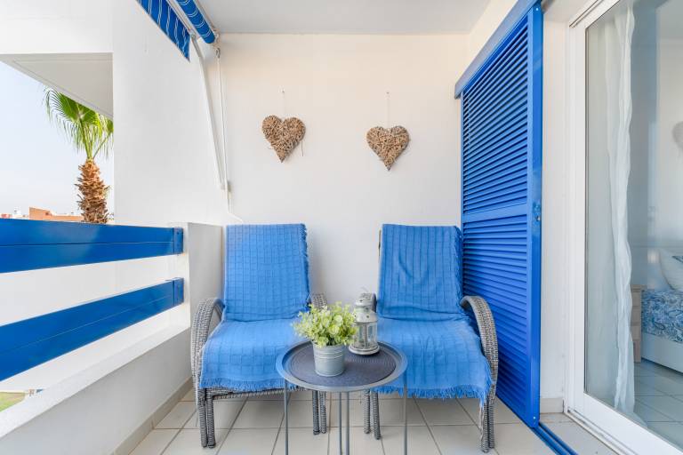 Holiday apartment with yard, terrace & pool | Garden view — photo 2