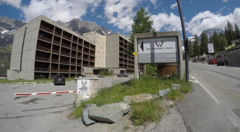Rental apartment with terrace in Valtournenche