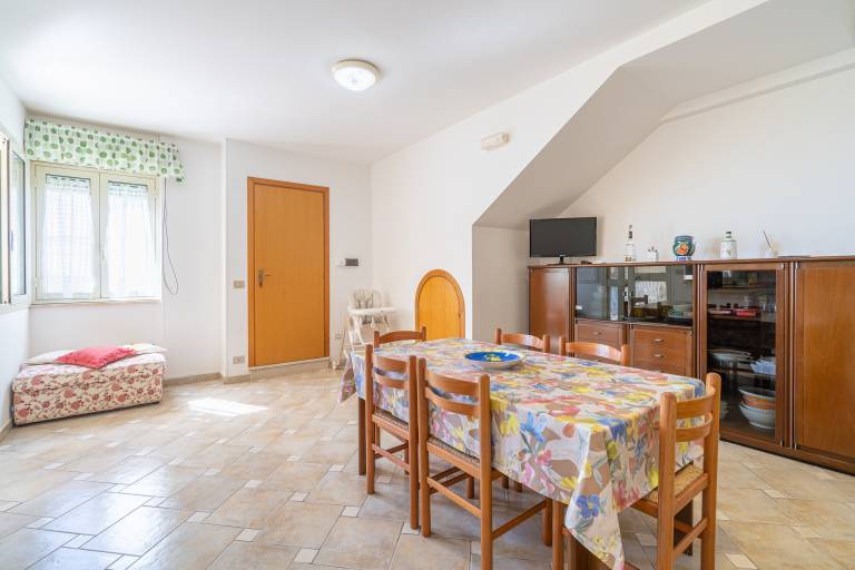 Apartment 'Lorenzo' with Sea View, Wi-Fi and Air Conditioning — photo 4