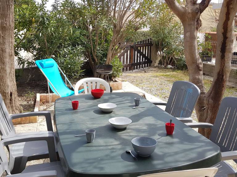 Rental apartment with 1 room for 6 persons in Narbonne