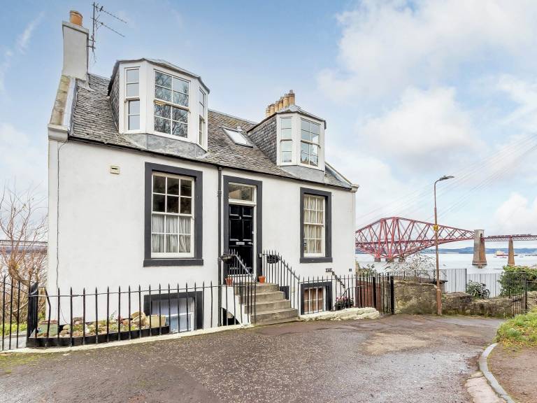 Cottage  Edinburgh