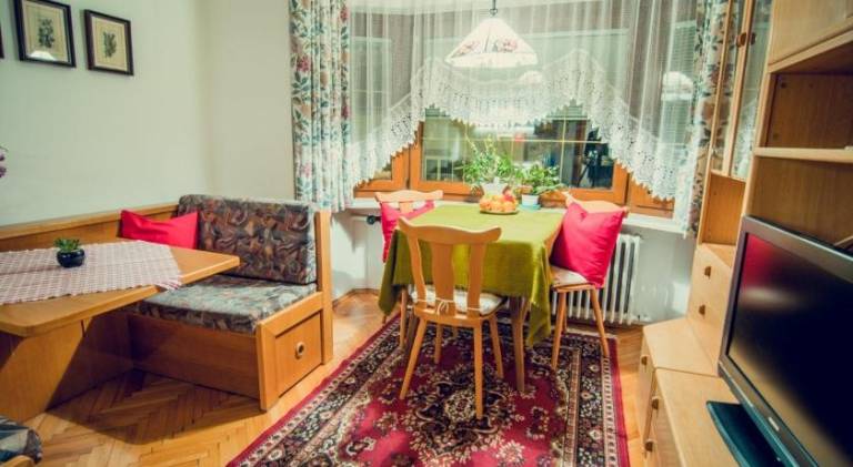 Rental apartment with sauna, garden & pool — photo 2