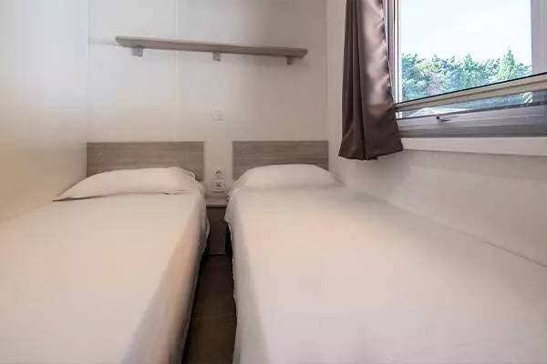 Campsite Cala LLevado - Mobile home Comfort 3 bdr. 6 pers. Covered Decking A/C — photo 4