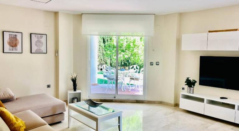 Lovely rental apartment with pool | Pets are welcome — photo 2