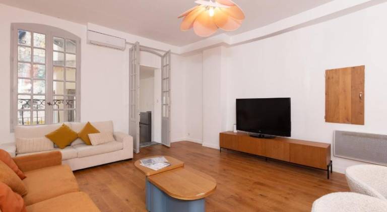 Holiday apartment with pool | Next to Popes' Palace | Dogs allowed — photo 2