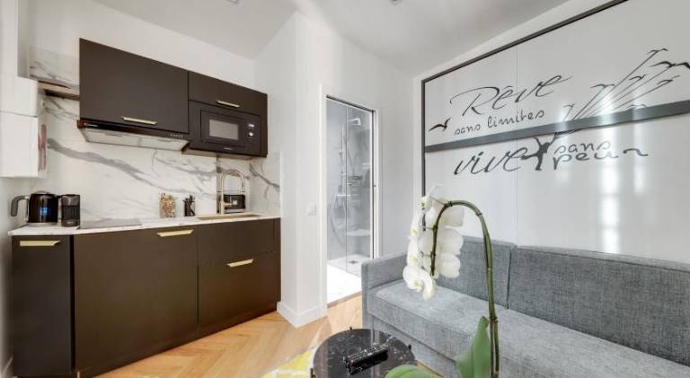 Apartment | Close to Notre-Dame de Paris — photo 3