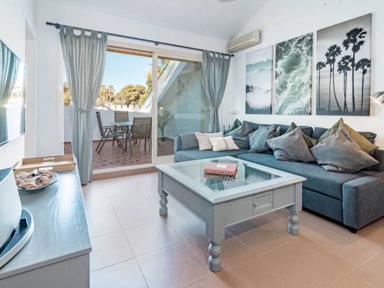 Fully equipped apartment with barbeque, garden & pool | Pet-friendly — photo 3