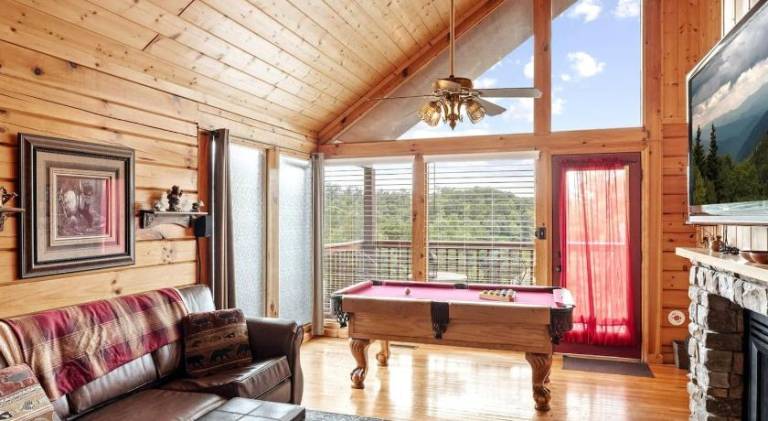 House with hot tub & pool | Suitable for remote work | Pet-friendly — photo 2