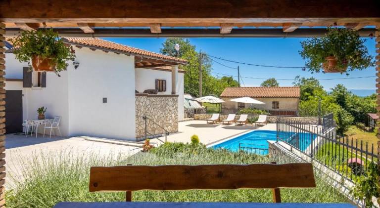 Villa with pool | Pets allowed in Moscenicka Draga