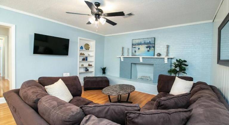 Spacious vacation home | Pets are welcome in Gainesville, FL