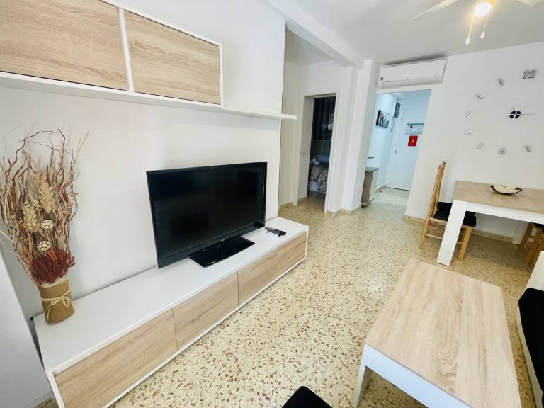 Family-oriented charming rental apartment with yard, terrace & pool | Close to the beach | Pets are welcome — photo 5