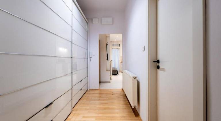 ADM Central Modern Place - Coffee, Wifi, AC, TV — photo 5