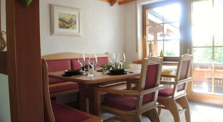 House with 2 rooms for 4 persons — photo 3
