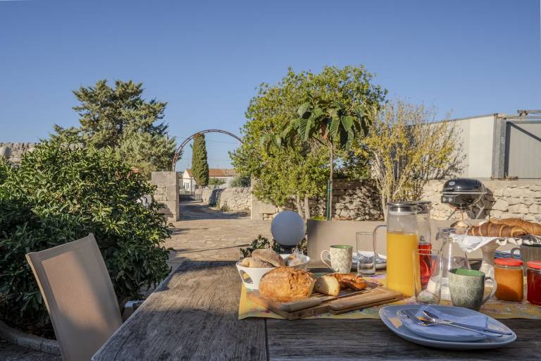 Fully equipped wonderful villa with garden, private pool & patio | Panoramic view | Pets are welcome — photo 5