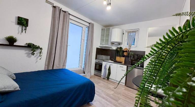 Beautiful holiday apartment | Pet-friendly in Rosny-sous-Bois